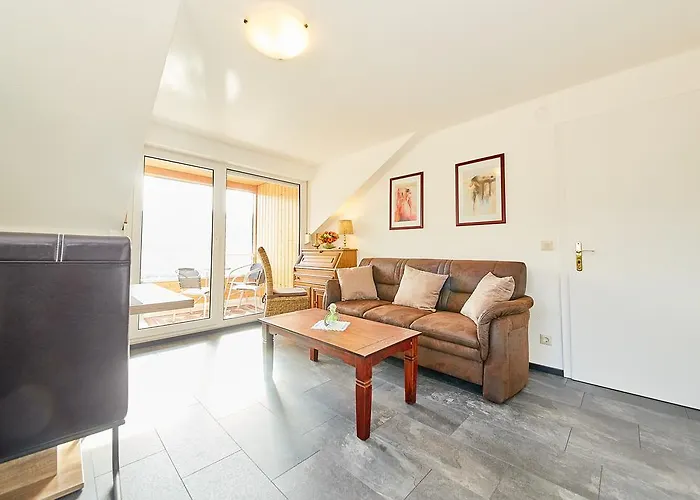 Haus Constanze 베른카슈텔쿠에스